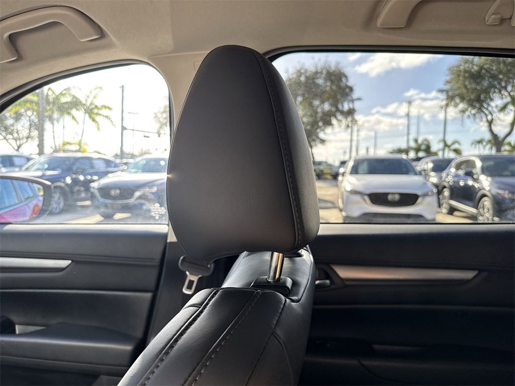 Used 2021 MAZDA CX-5 Touring image 17