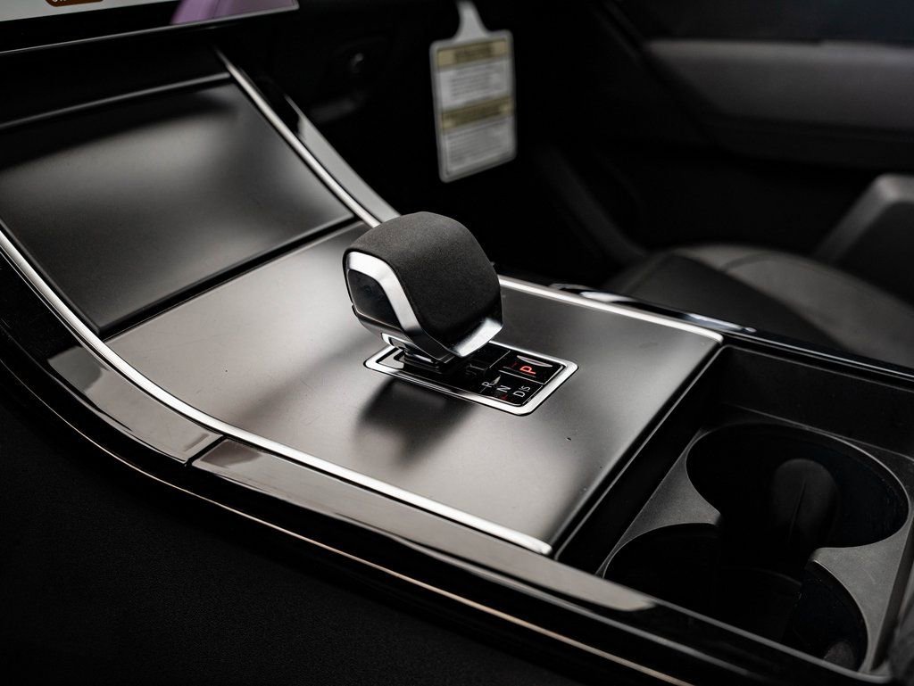 Used 2024 Land Rover Range Rover Velar Dynamic SE AWD/4WD image 37