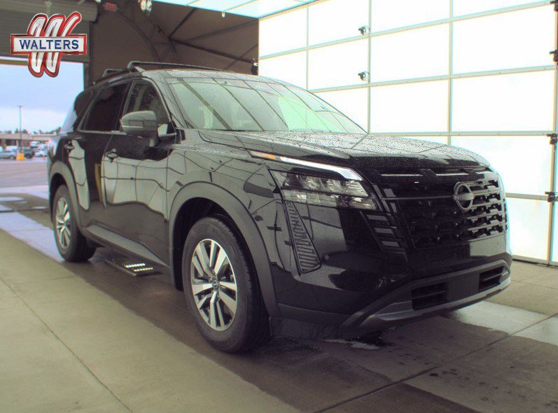 Used 2026 Nissan Pathfinder SL