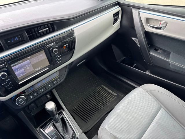 Used 2016 Toyota Corolla LE FWD image 22