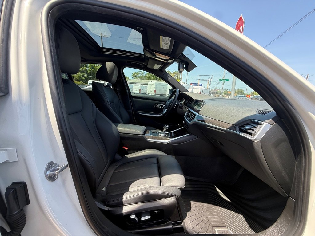 Used 2020 BMW 330i SPORT w/ Driving Assistance Package image 19
