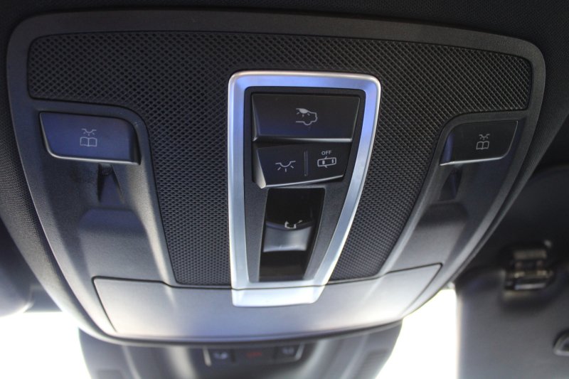 Used 2016 Mercedes-Benz GLE 350 w/ Premium Package image 14