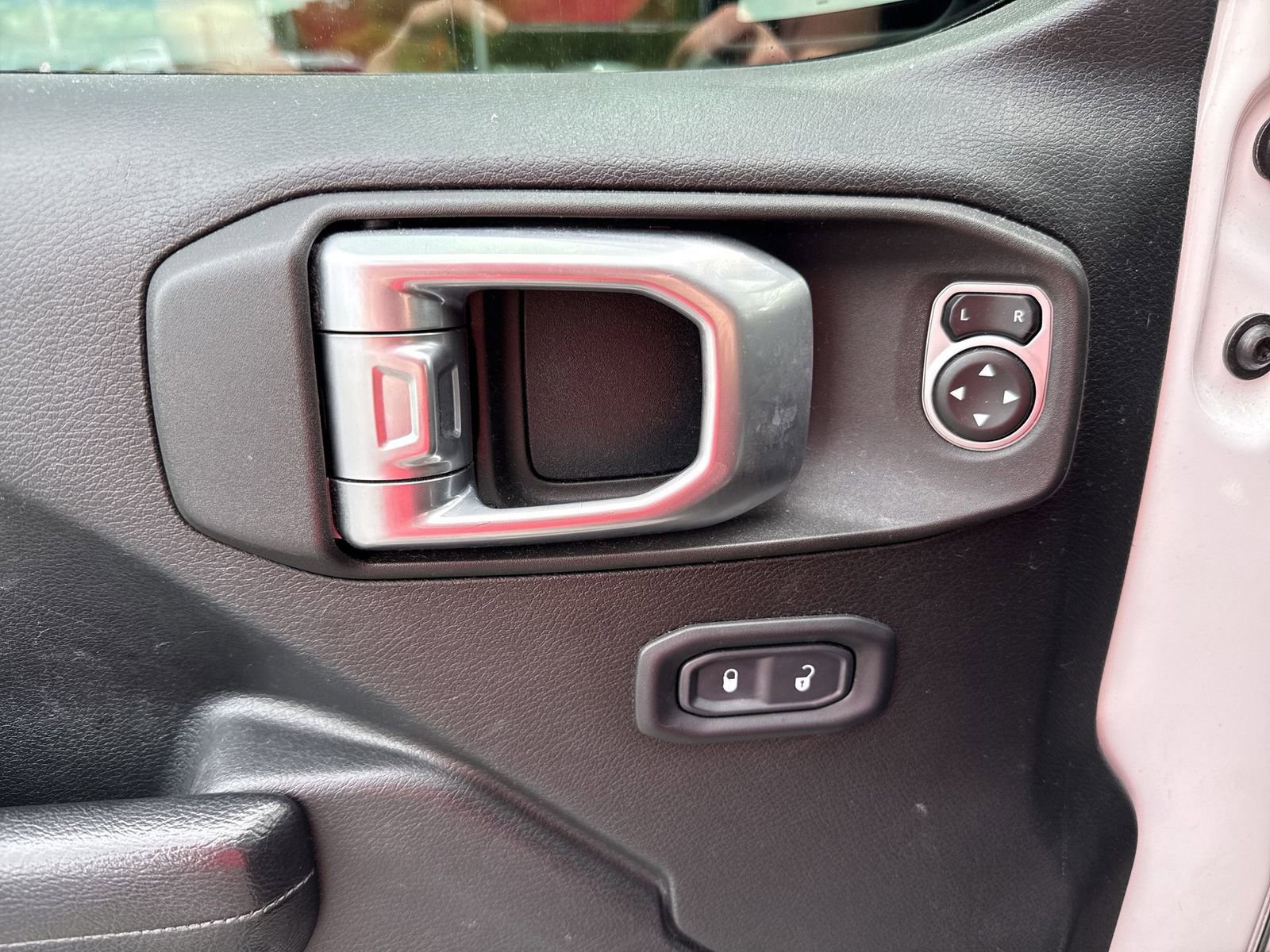 Used 2019 Jeep Wrangler Unlimited Sport AWD/4WD image 15