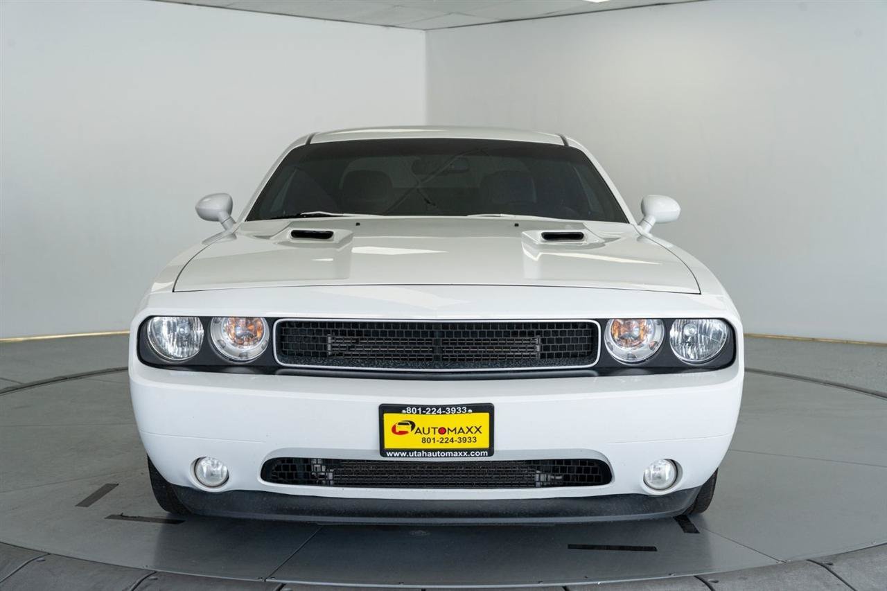 Used 2013 Dodge Challenger R/T Plus RWD image 2