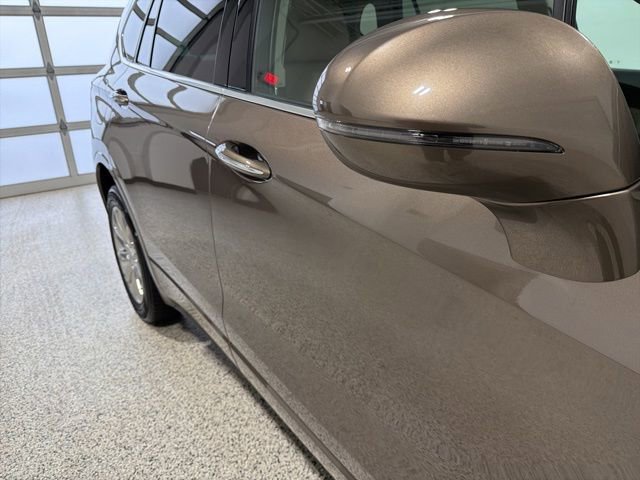 Used 2019 Buick Envision Essence AWD/4WD image 31