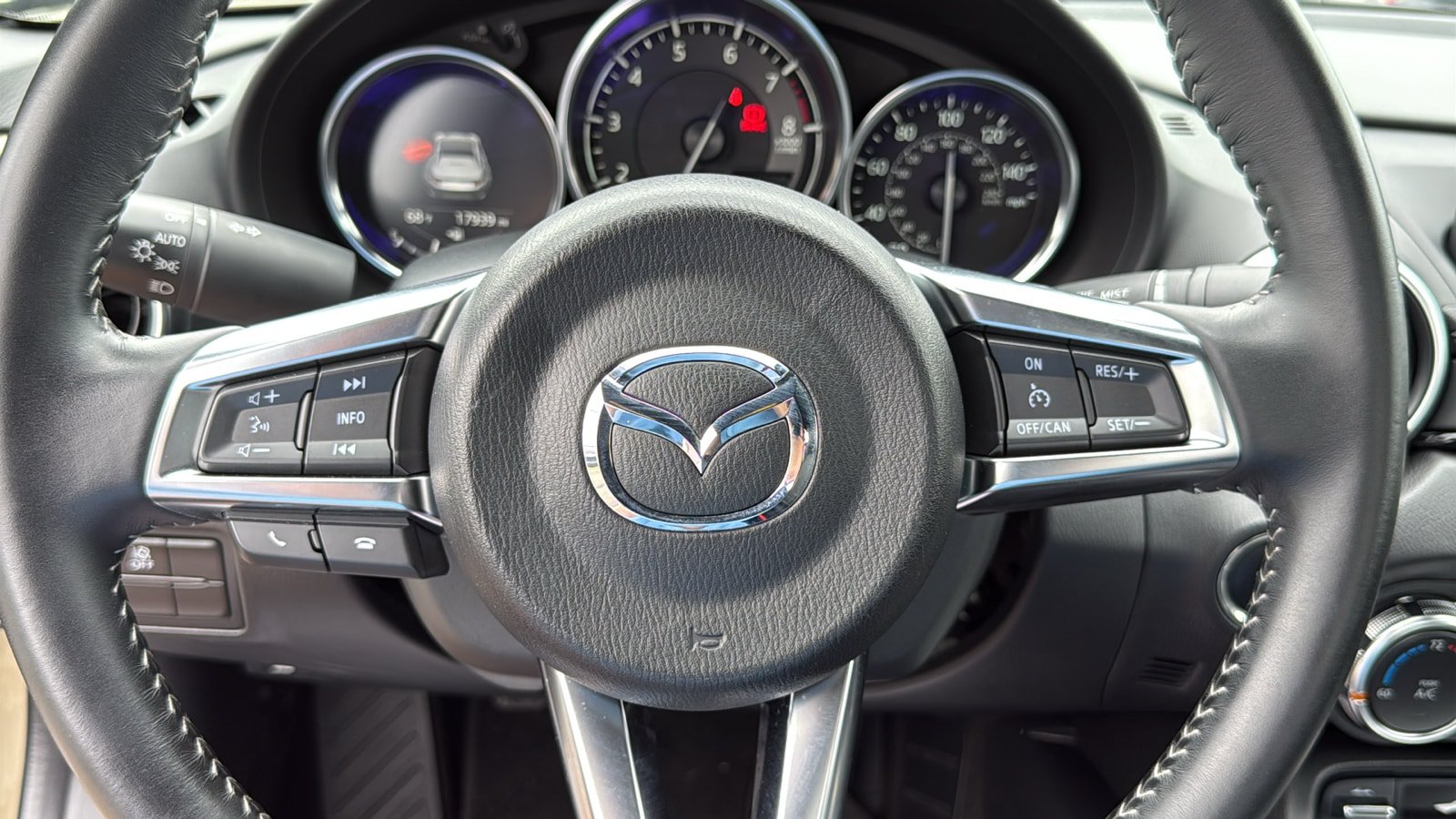 Certified 2023 MAZDA MX-5 Miata Grand Touring RWD image 11