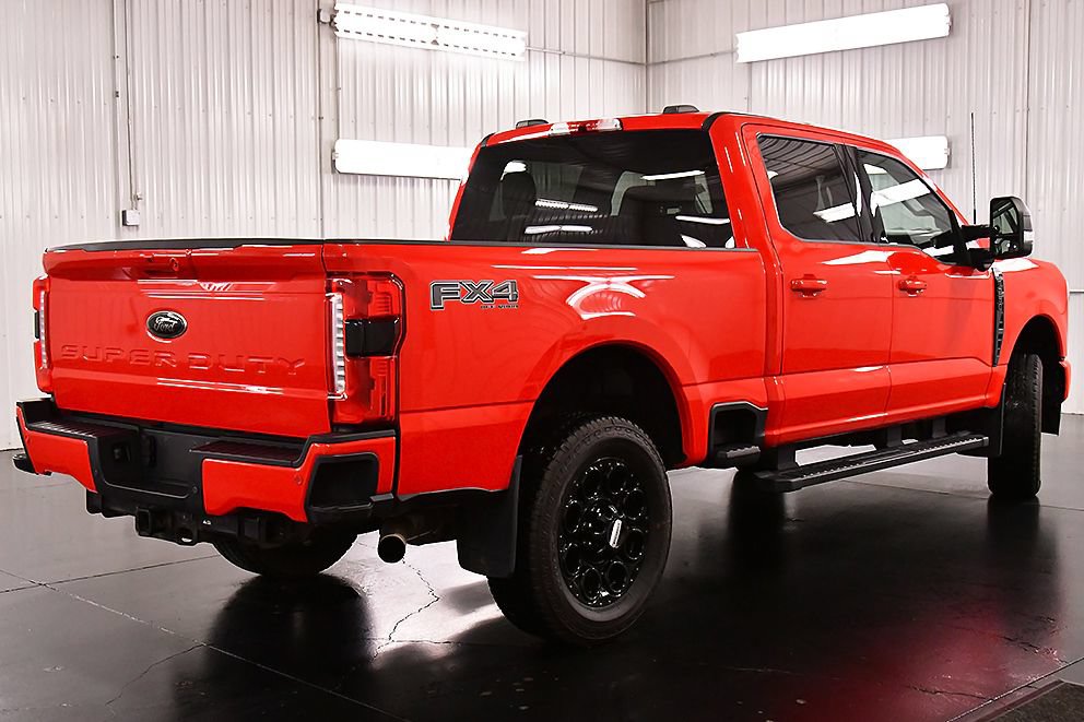 Used 2024 Ford F250 XLT w/ Black Appearance Package AWD/4WD image 7