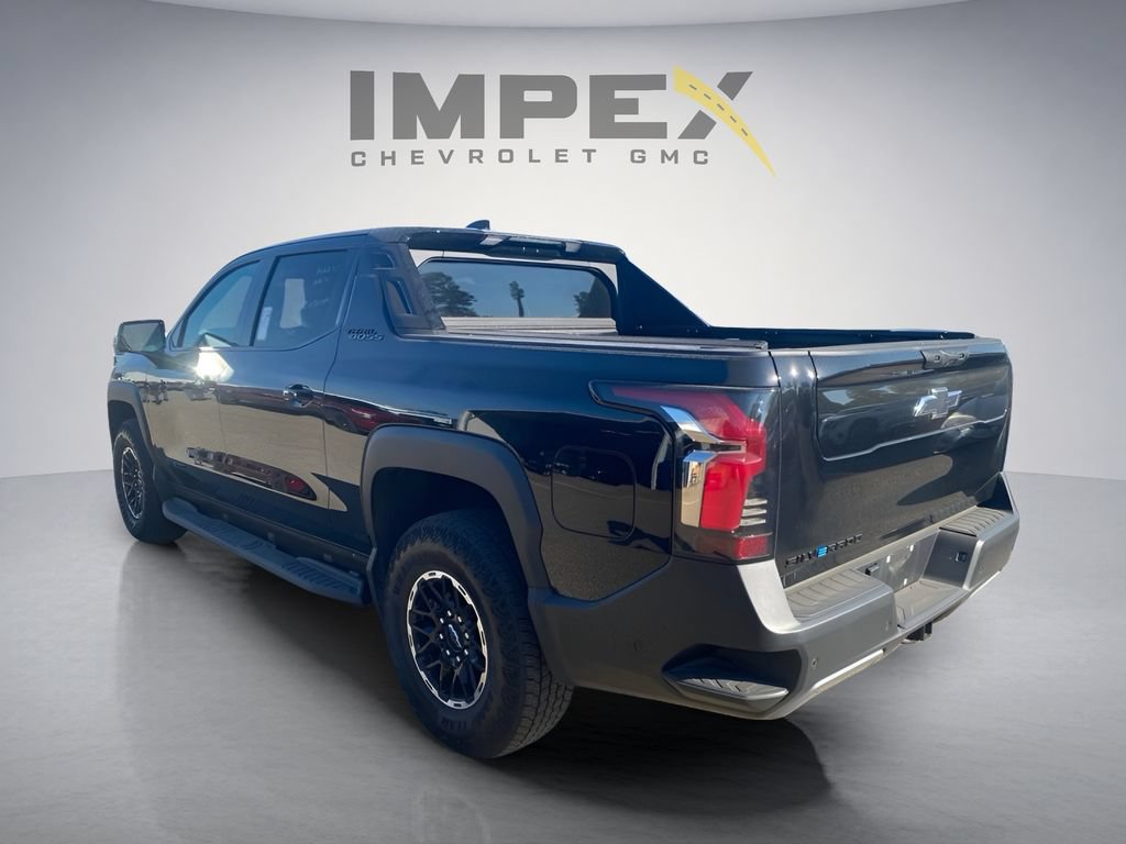 Used 2026 Chevrolet Silverado EV Trail Boss AWD/4WD image 3