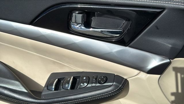 Used 2023 Nissan Maxima SV w/ Floor Mat Group image 22