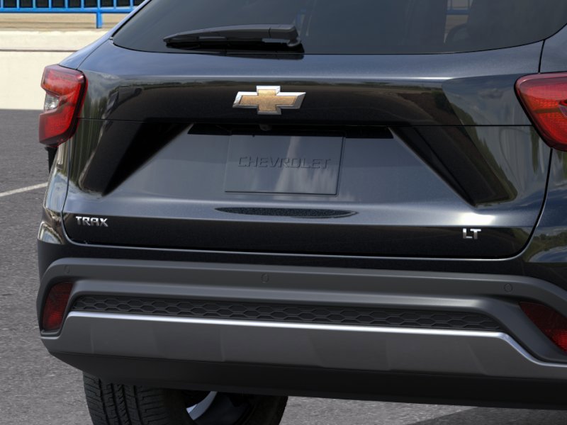 New 2026 Chevrolet Trax LT w/ Driver Confidence Package FWD image 14