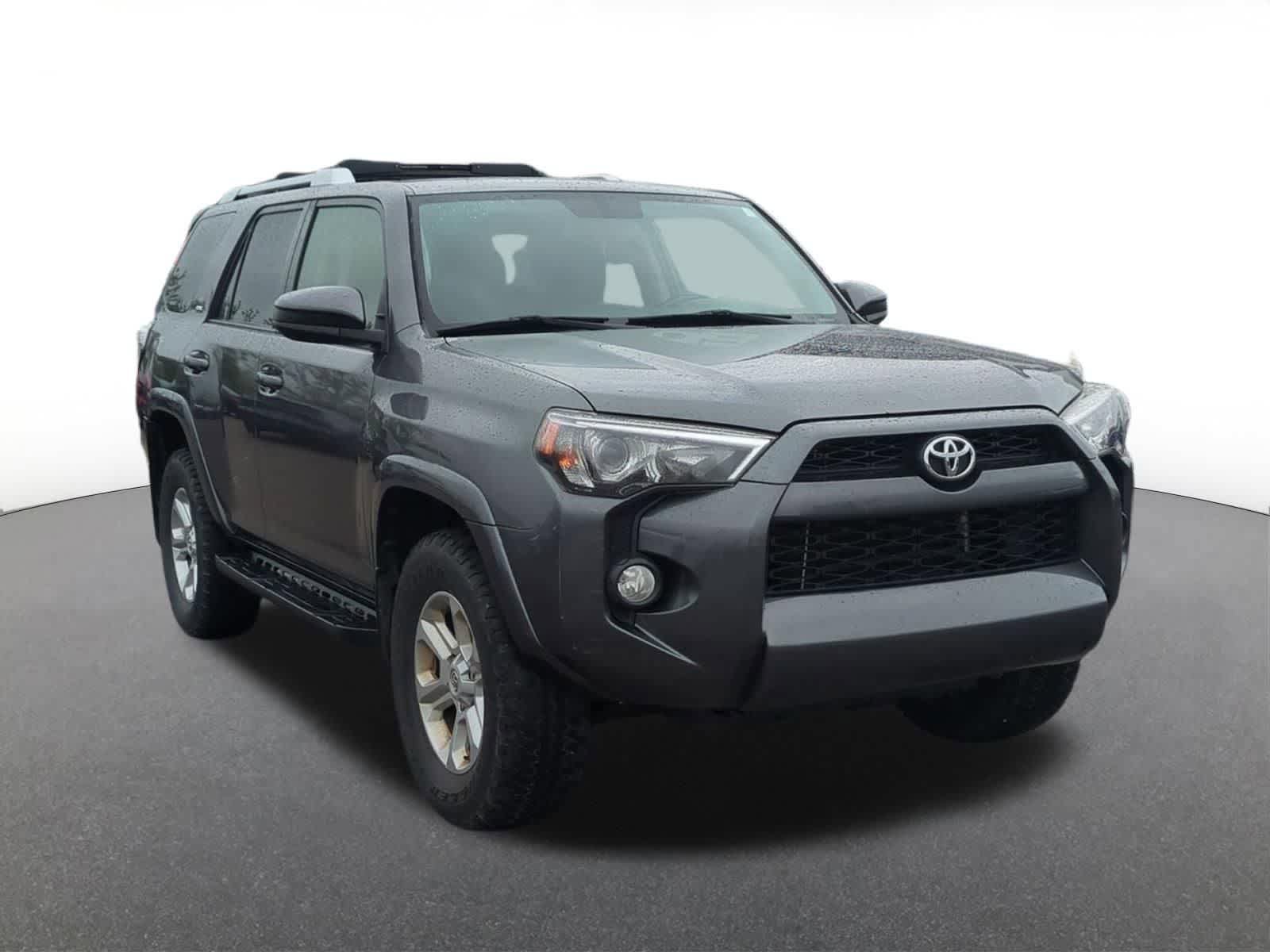 Used 2014 Toyota 4Runner SR5 AWD/4WD image 8