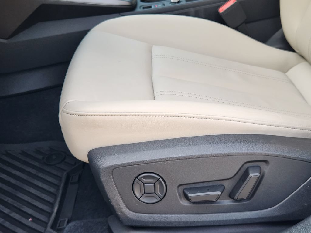 Used 2026 Audi A3 2.0T Premium Plus w/ Premium Plus Package AWD/4WD image 28