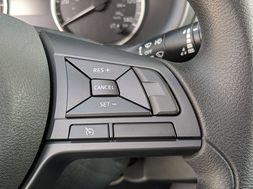 Certified 2025 Nissan Kicks Play S image 17