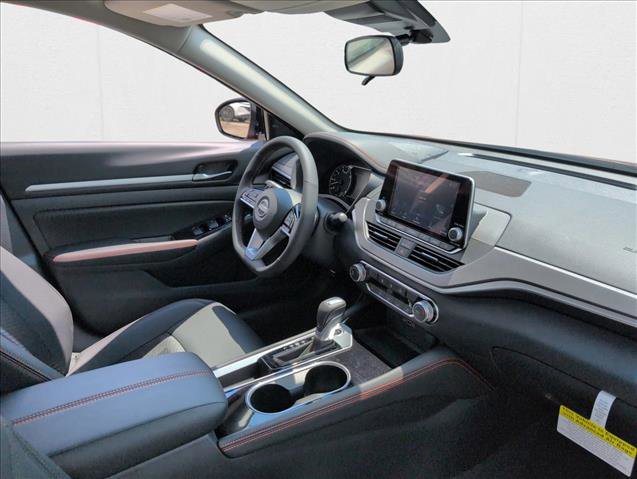 New 2025 Nissan Altima 2.5 SR image 22