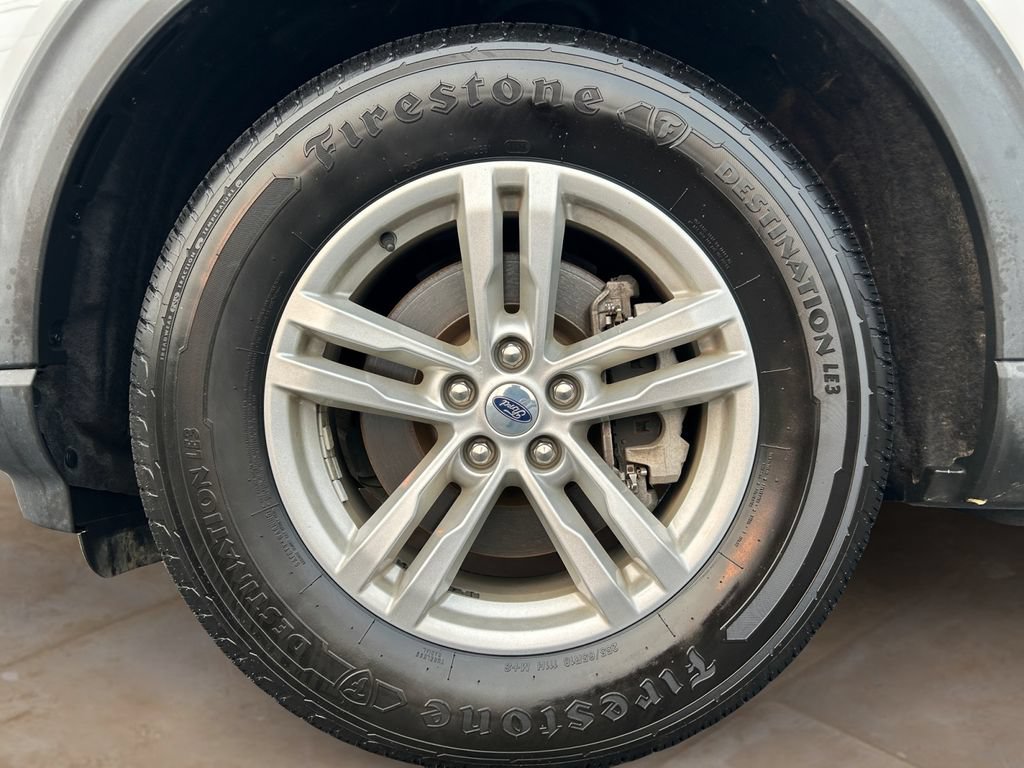 Used 2021 Ford Explorer XLT AWD/4WD image 14