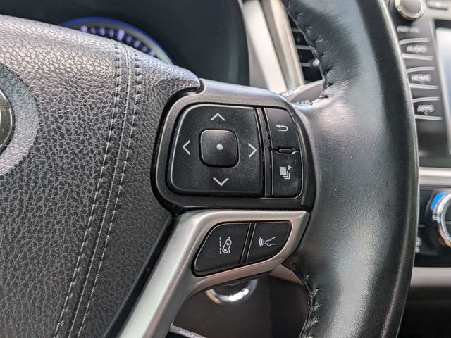 Used 2019 Toyota Highlander XLE FWD image 33