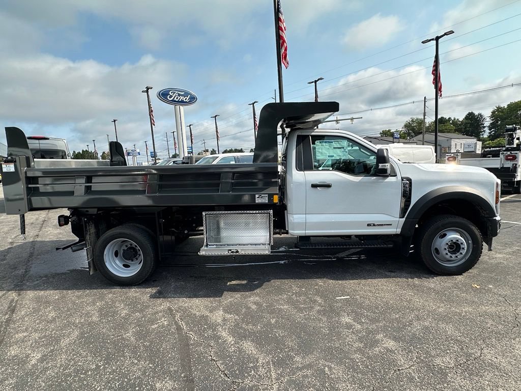 New 2026 Ford F550 4x4 Regular Cab Super Duty image 4