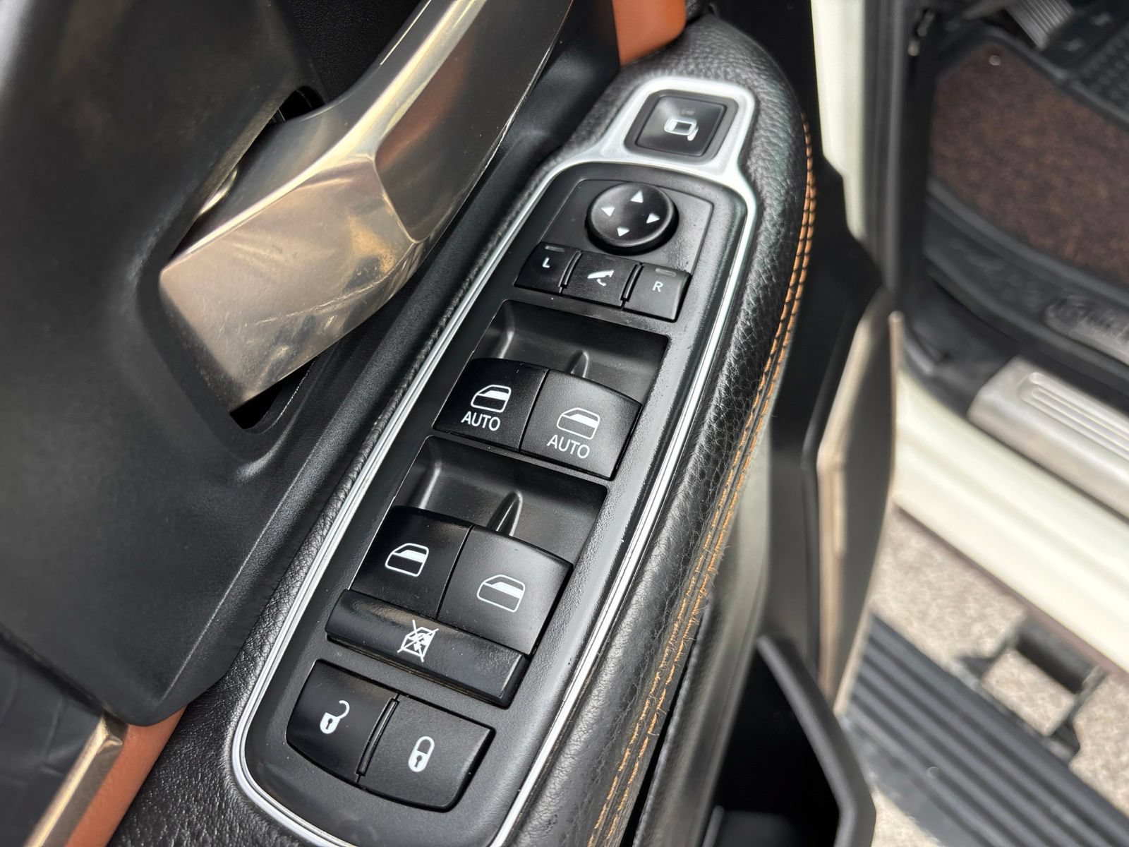 Used 2020 RAM 2500 Limited AWD/4WD image 13