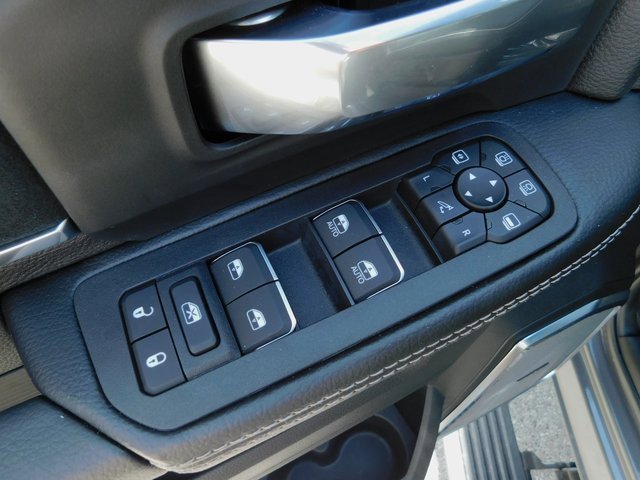 New 2025 RAM 2500 Laramie image 31