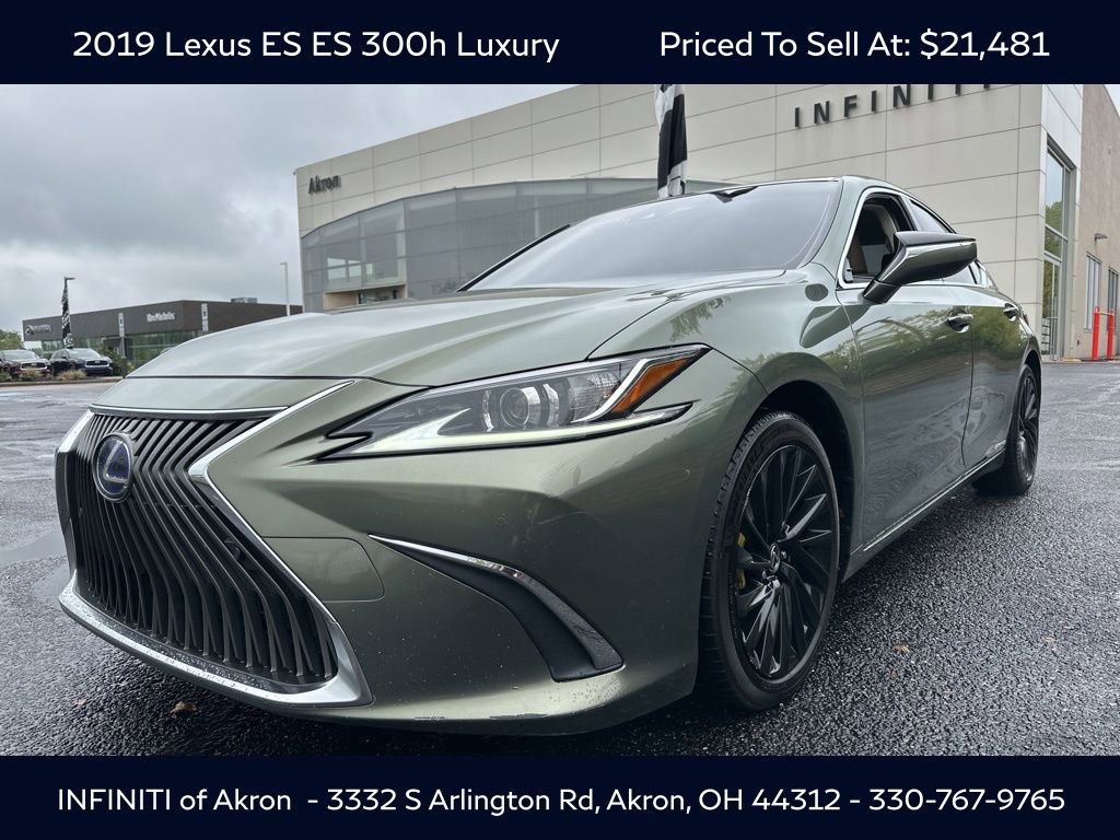 Used 2019 Lexus ES 300h w/ Luxury Package
