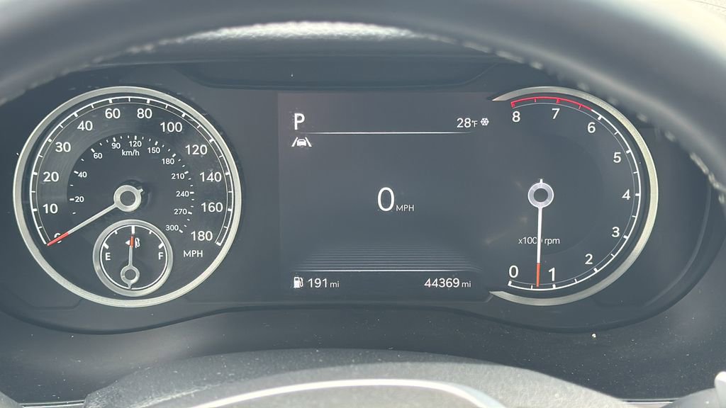 Used 2022 Genesis G70 3.3T w/ Sport Advanced Package image 35