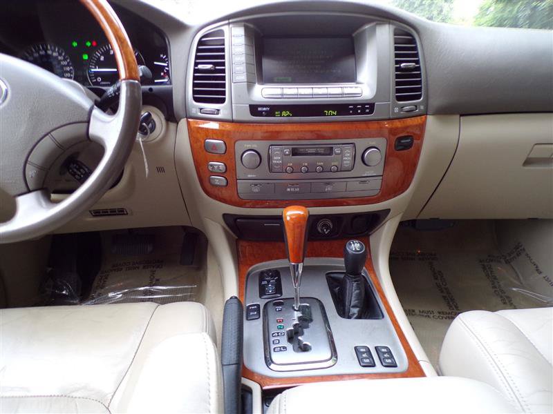Used 2003 Lexus LX 470 4WD image 32