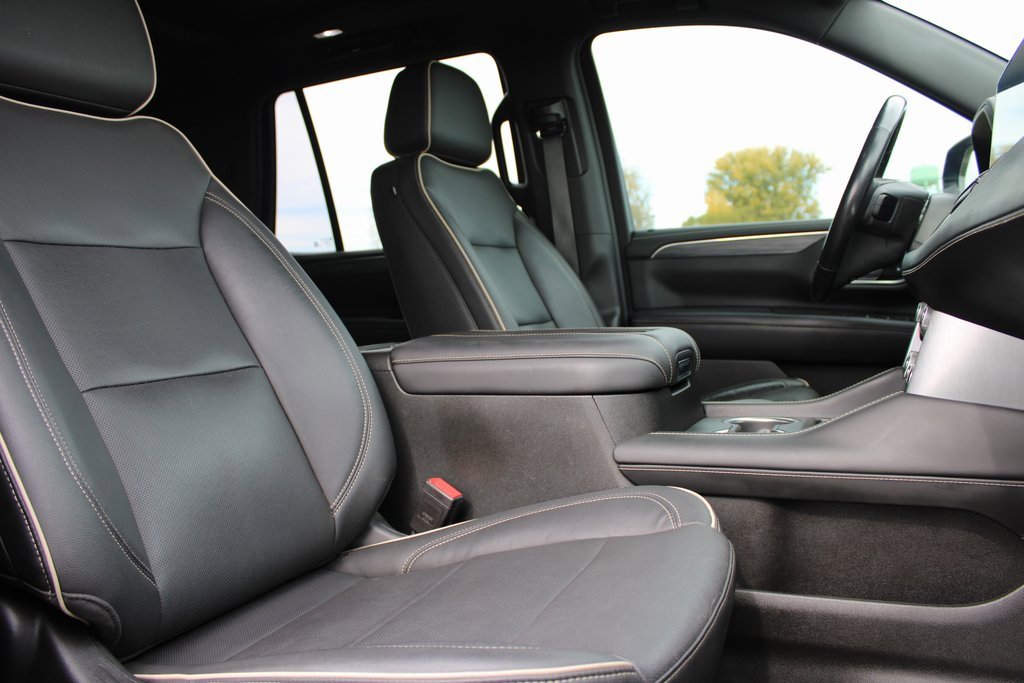 Used 2021 GMC Yukon SLT w/ SLT Premium Package image 22