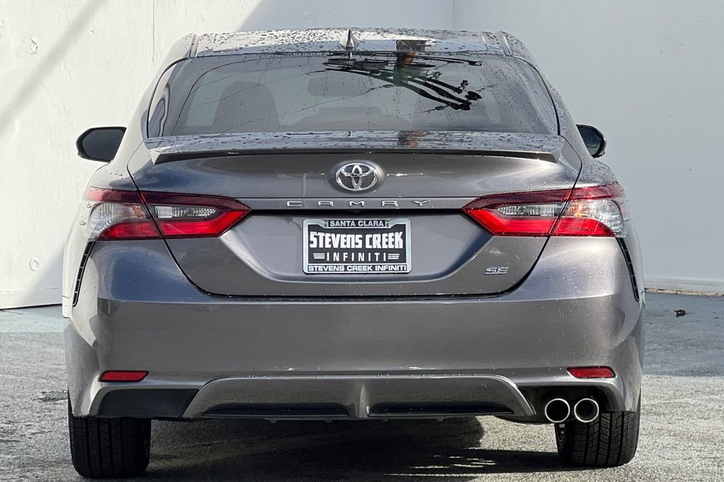Used 2021 Toyota Camry SE w/ Convenience Package image 4
