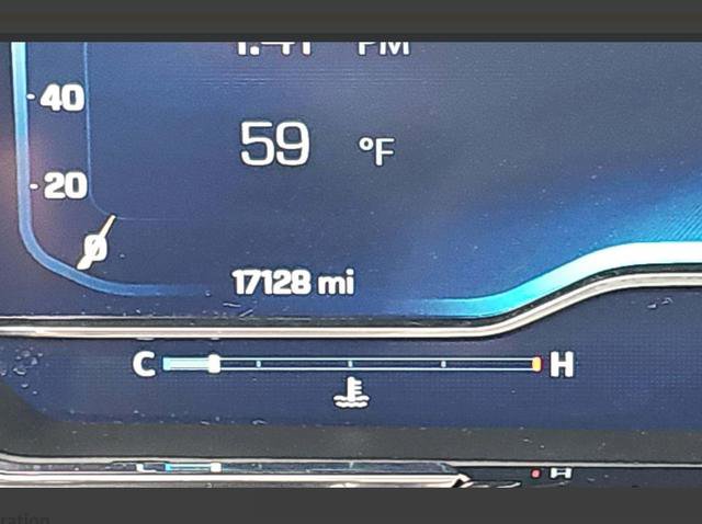 Used 2024 Chevrolet Silverado 2500 LT w/ Convenience Package image 5