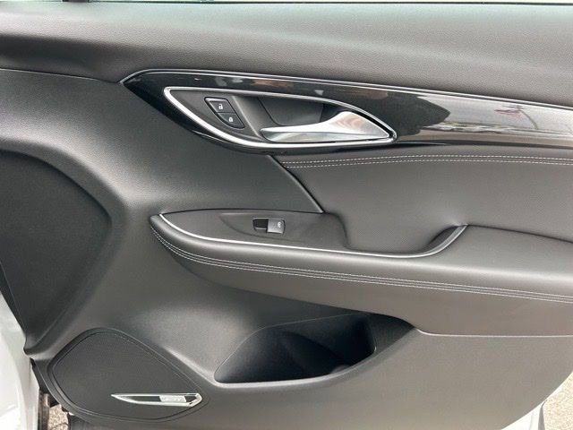 New 2025 Buick Envision Preferred image 50
