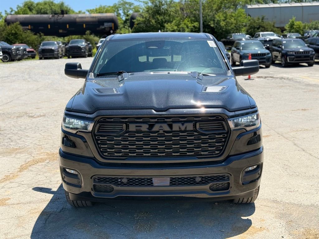 New 2026 RAM 1500 Express AWD/4WD image 3