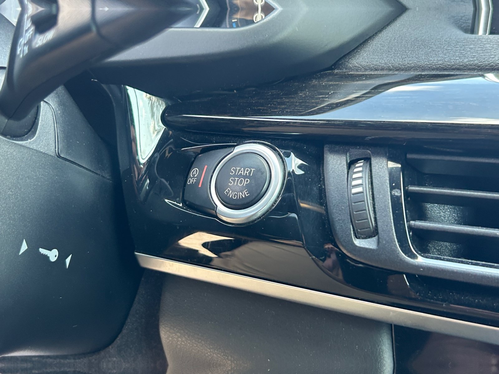 Used 2018 BMW X5 xDrive50i AWD/4WD image 20