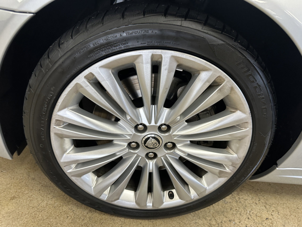 Used 2011 Jaguar XK Convertible image 38