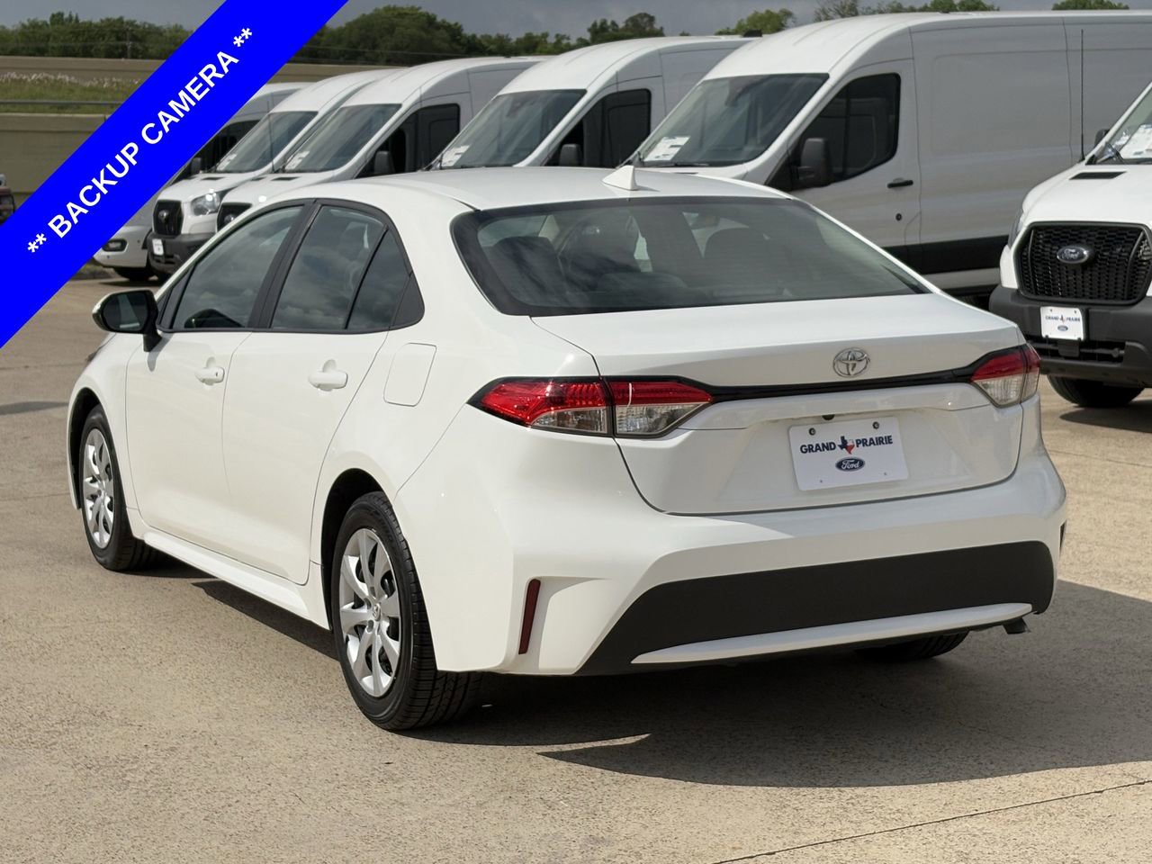 Used 2022 Toyota Corolla LE image 6