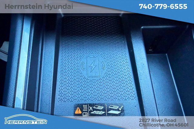 Used 2024 GMC Acadia Elevation image 21