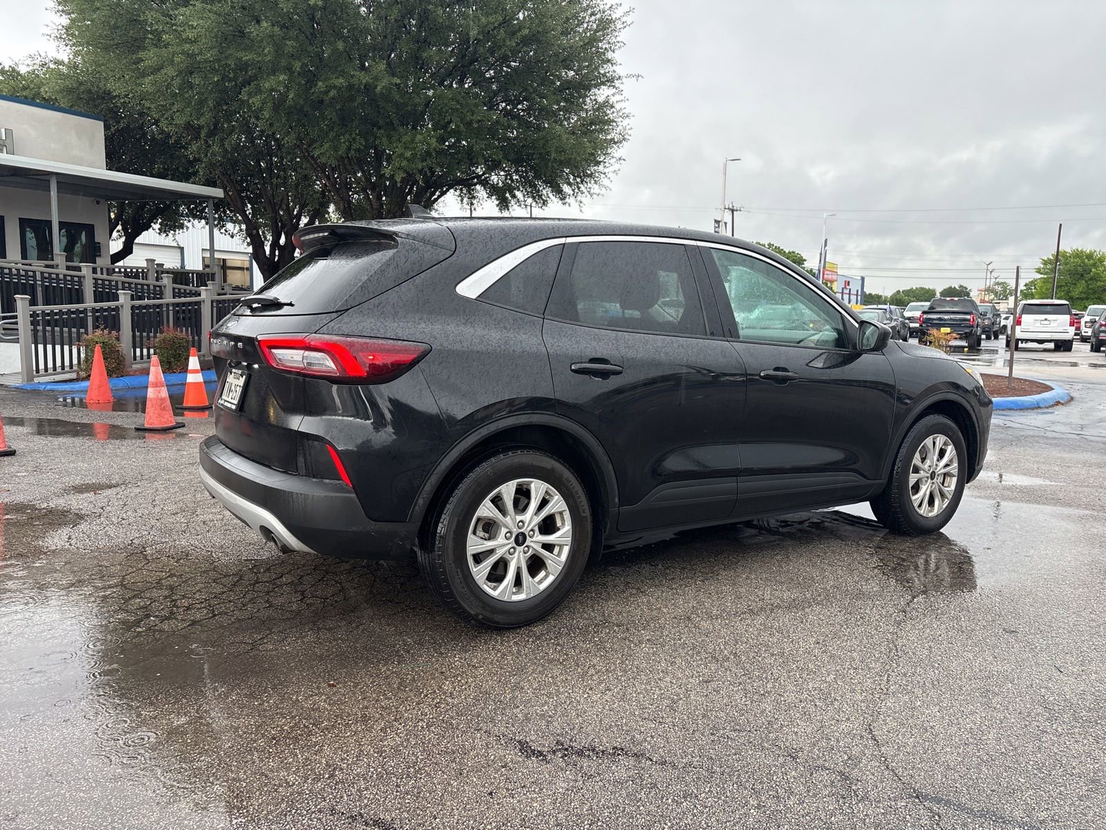 Used 2024 Ford Escape Active FWD image 3