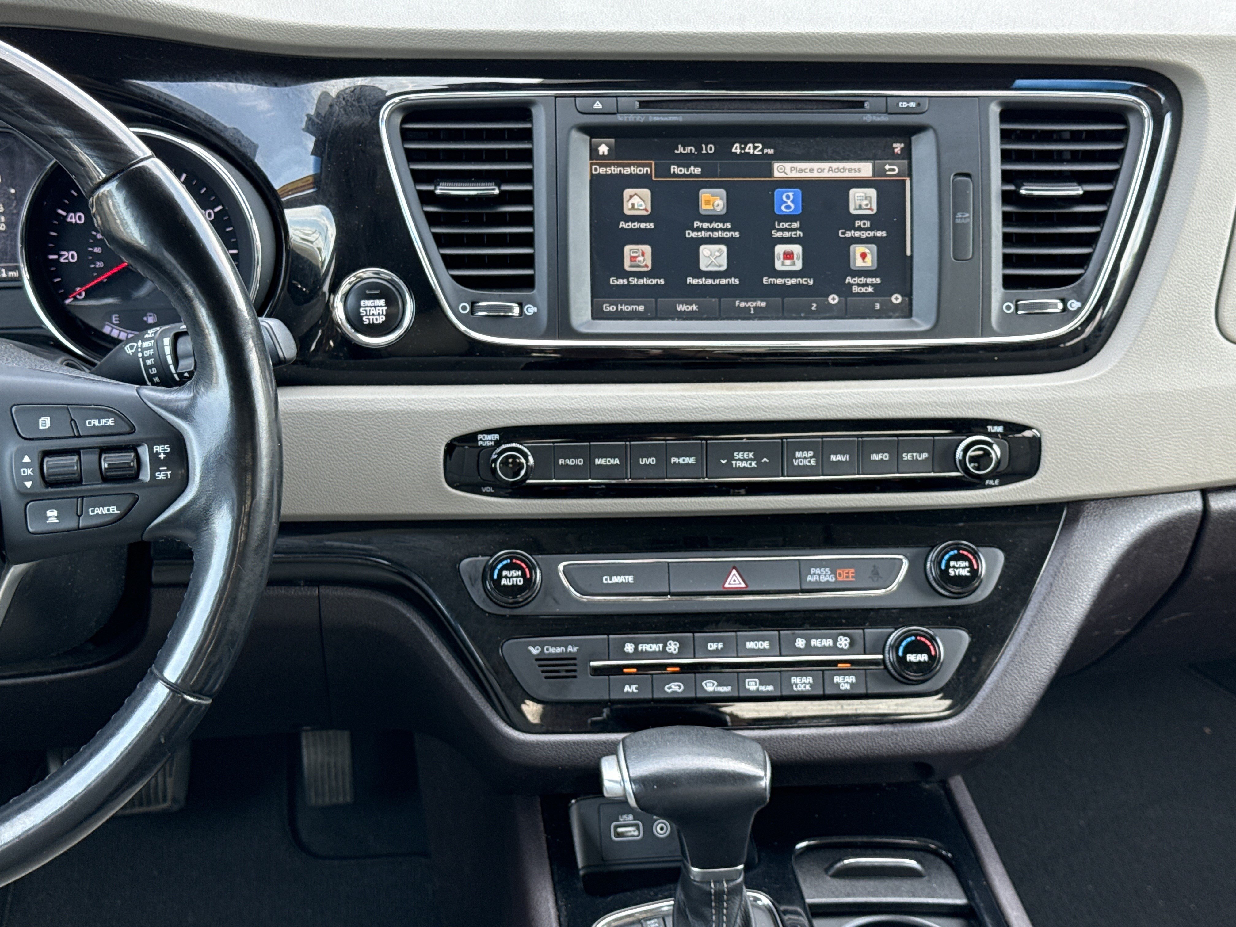 Used 2018 Kia Sedona SX Limited w/ SX Limited Prestige Package FWD image 29