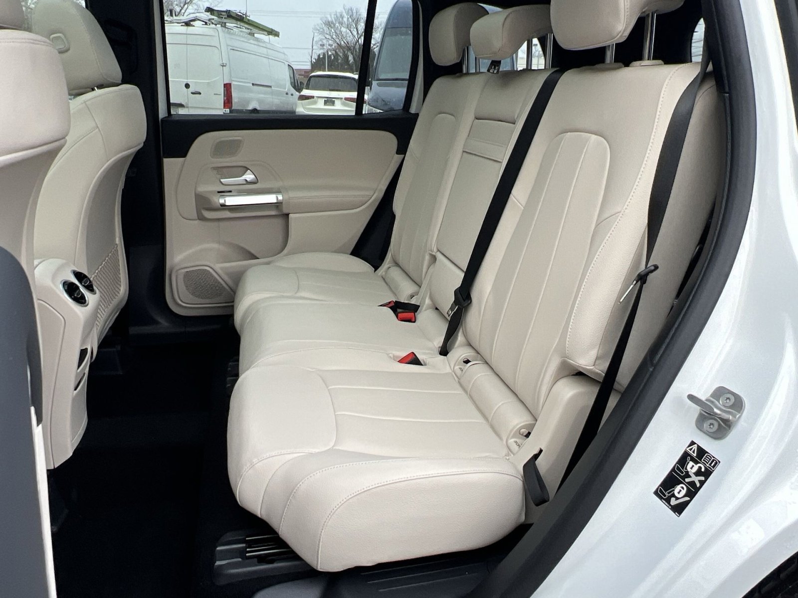 New 2026 Mercedes-Benz GLB 250 4MATIC image 23