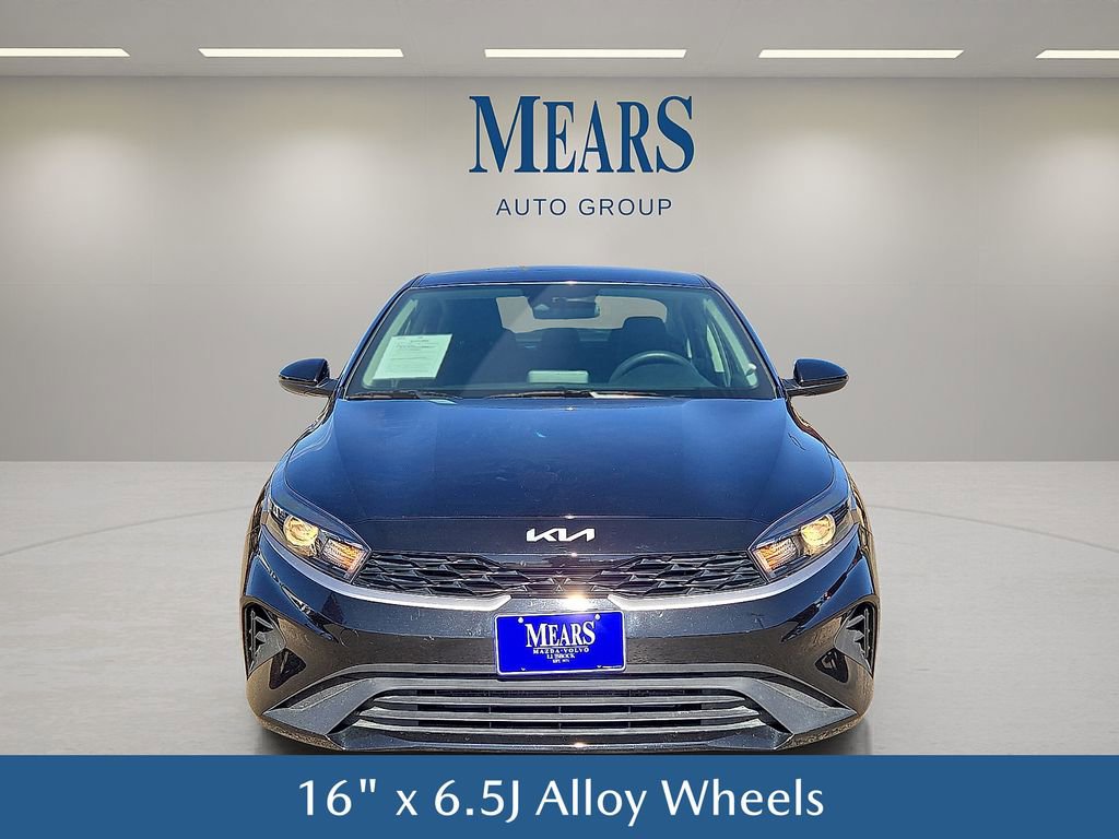 Used 2024 Kia Forte LXS image 9