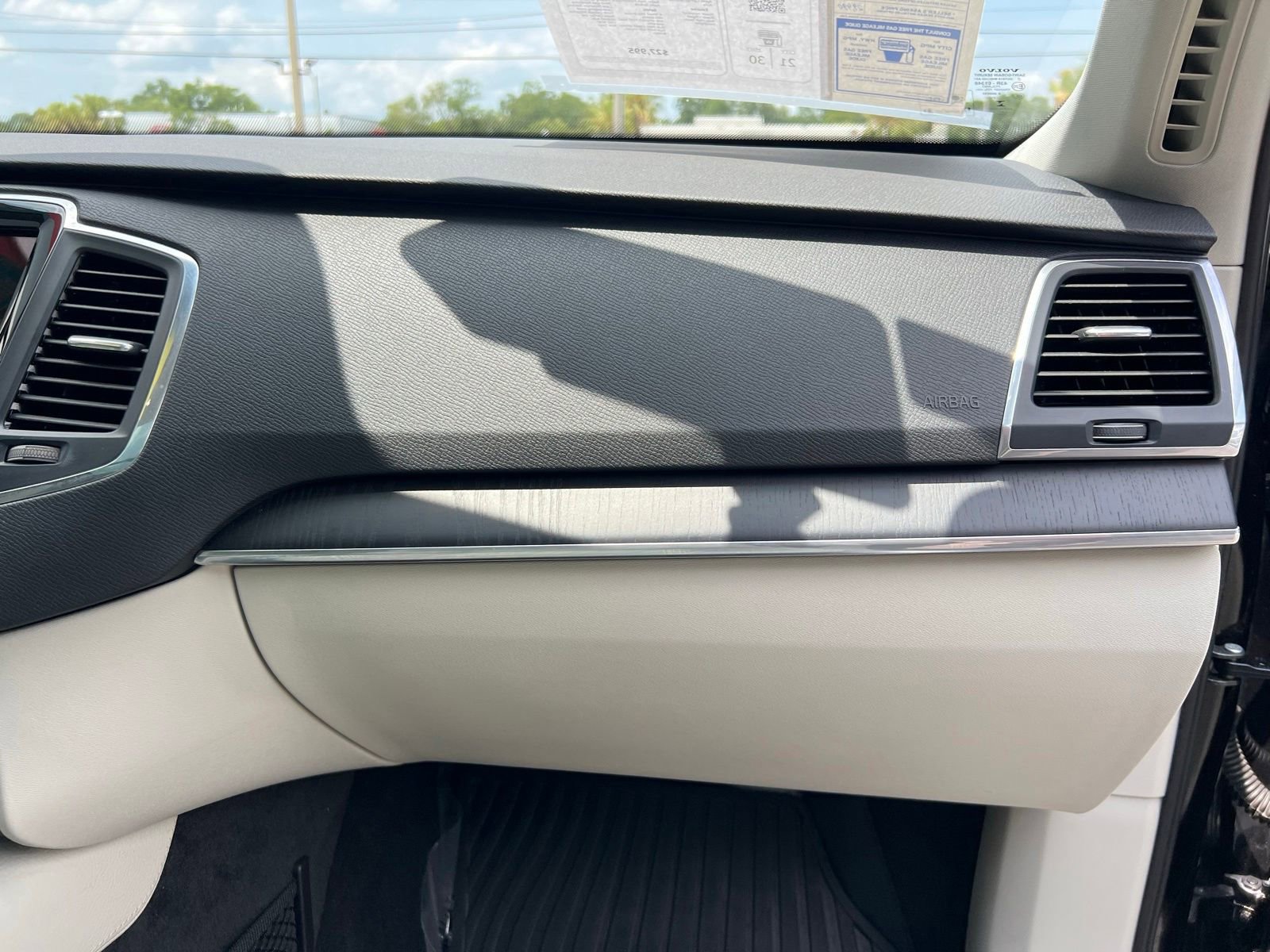 Used 2020 Volvo XC90 T5 Momentum w/ Protection Package Premier FWD image 66