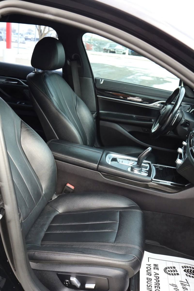 Used 2019 BMW 740i 740i Sedan 4D w/ M Sport Package image 54