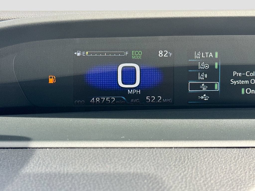 Used 2022 Toyota Prius LE FWD image 15