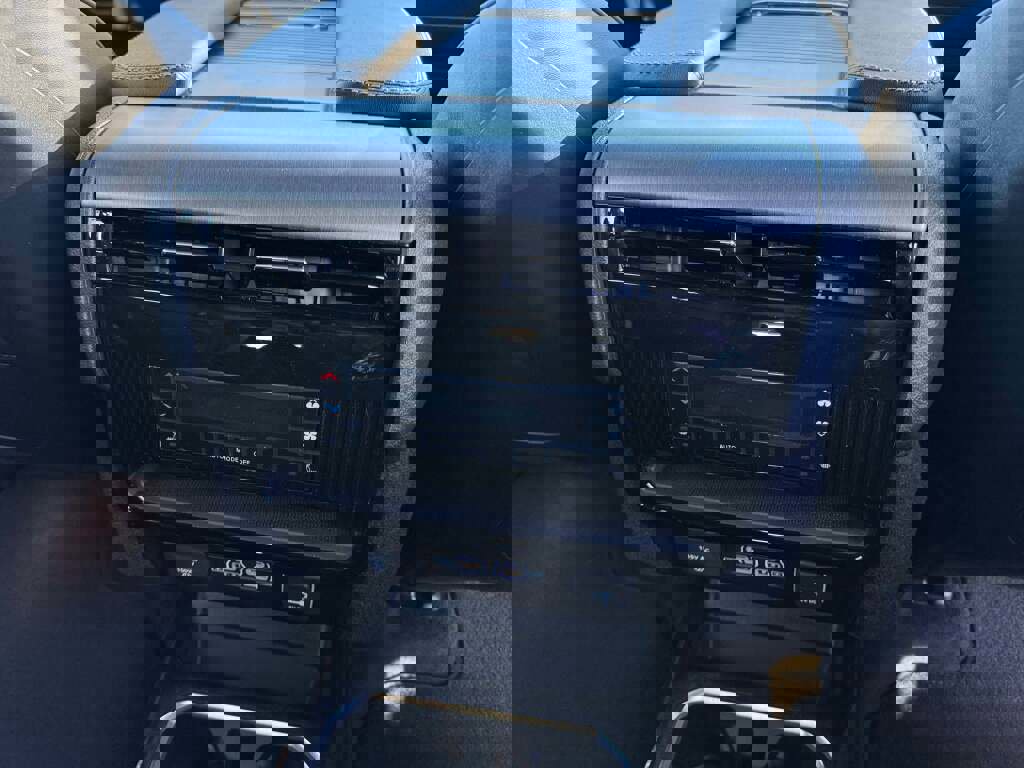 New 2026 Jeep Grand Wagoneer Limited image 20