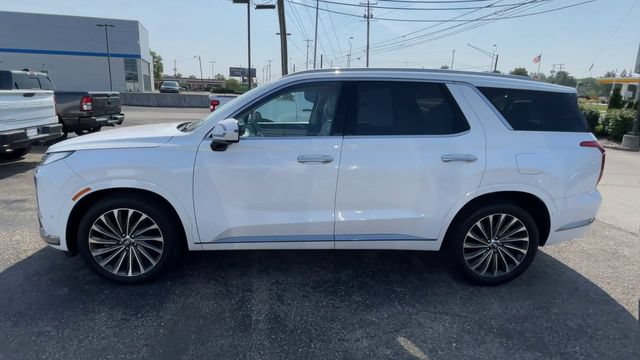 Used 2023 Hyundai Palisade Calligraphy w/ Cargo Package AWD/4WD image 7