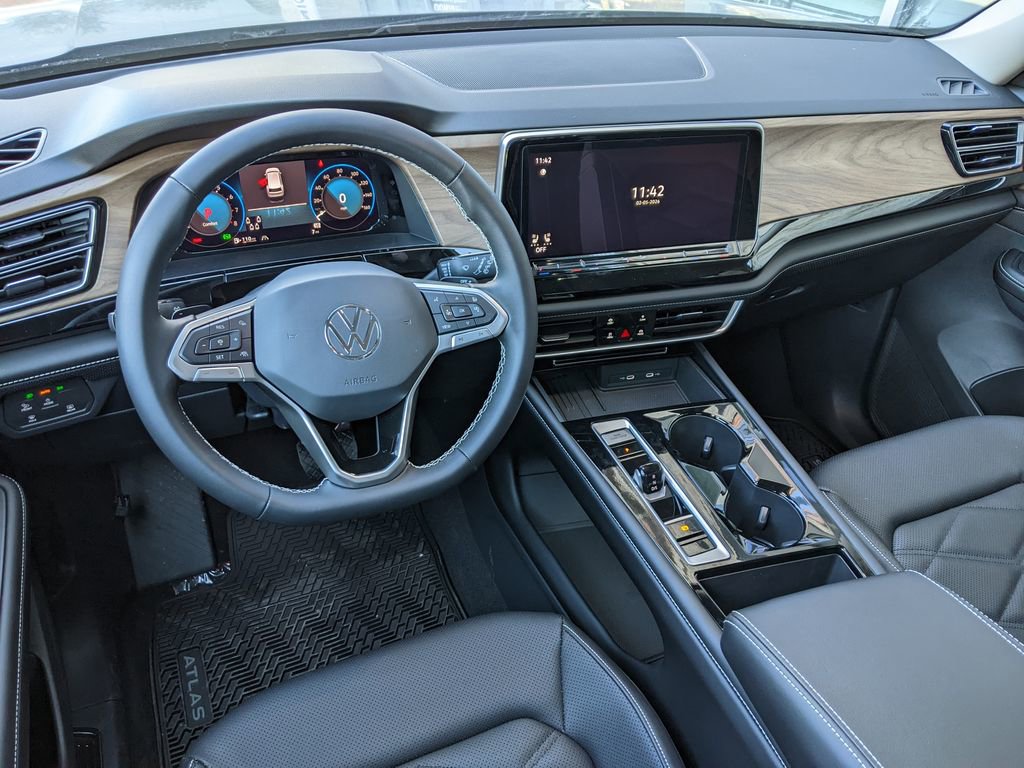 New 2026 Volkswagen Atlas SE image 14