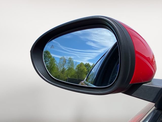 Used 2019 Alfa Romeo Giulia AWD w/ Cold Weather Package image 26