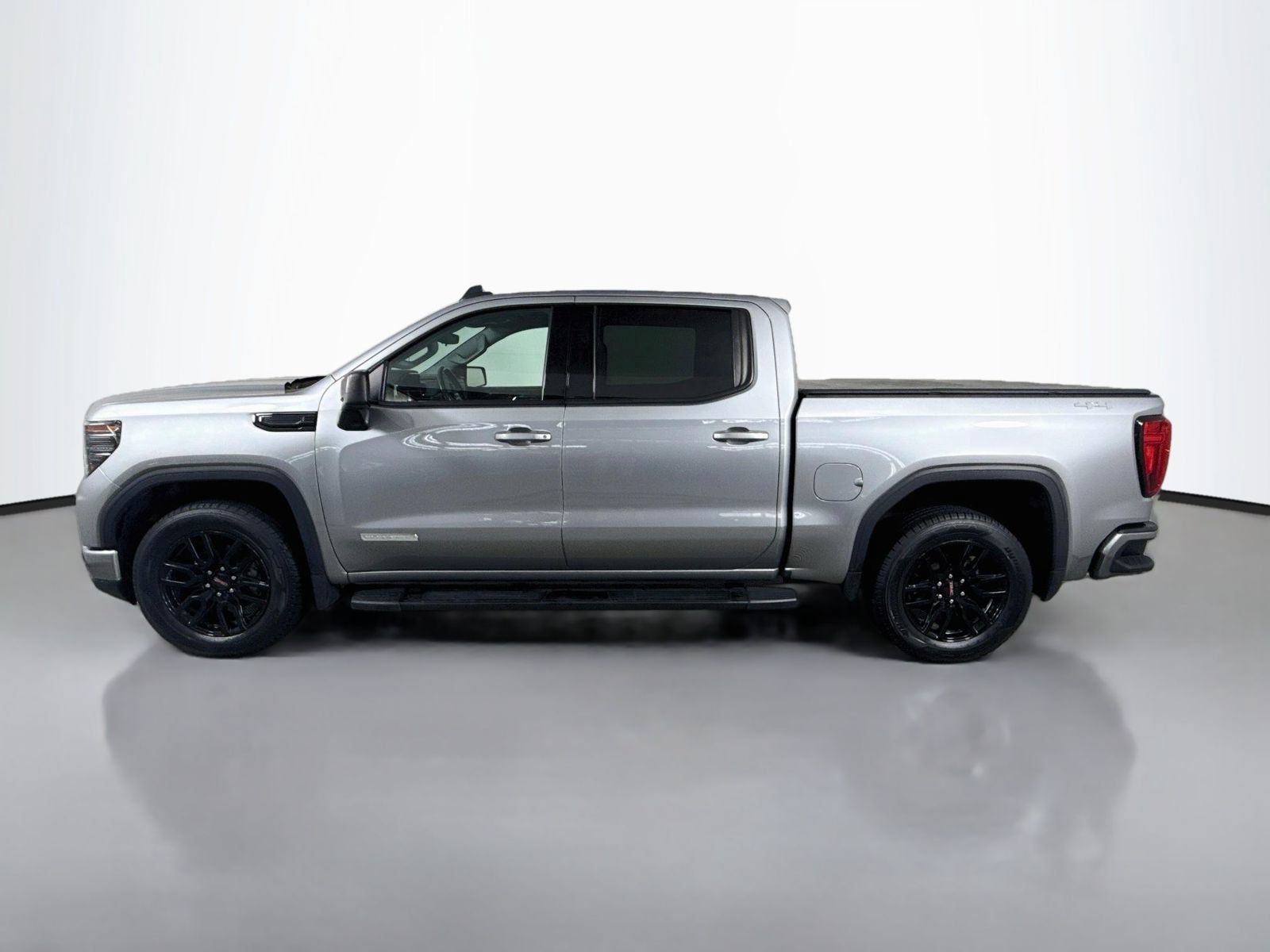 Used 2024 GMC Sierra 1500 Elevation w/ LPO, Elevation Black Package AWD/4WD image 2