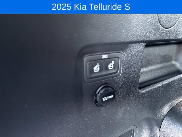 Used 2025 Kia Telluride S AWD/4WD image 30