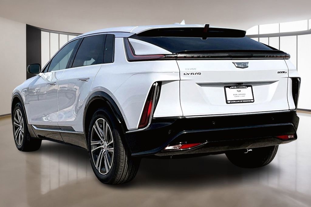 New 2026 Cadillac Lyriq Luxury w/ LPO, Floor Liner Package AWD/4WD image 3