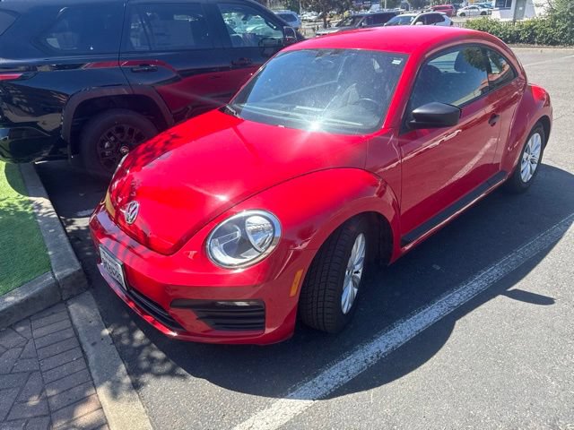 Used 2018 Volkswagen Beetle 2.0T S FWD image 9